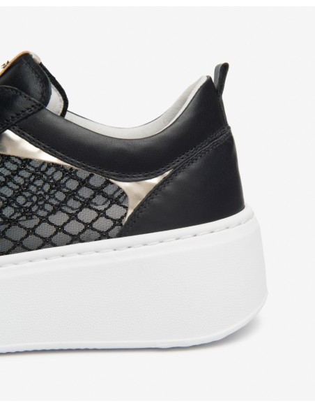 SNEAKERS DA DONNA FORATE