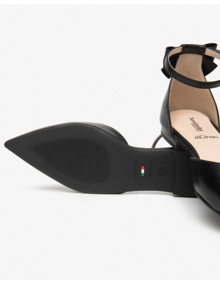 BALLERINA NERA CON CINTURINO