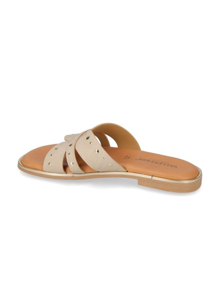 CIABATTE DA DONNA CON BORCHIE