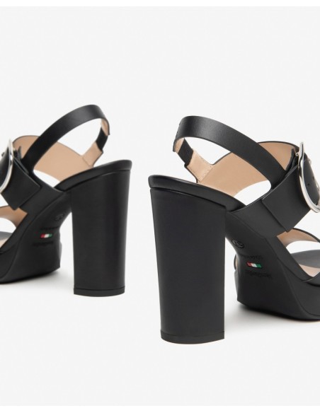 SANDALO TACCO PELLE FIBBIA