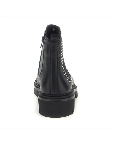 STIVALETTO  CON BORCHIETTE